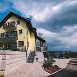 Paradise Slovenia Bled-Recica